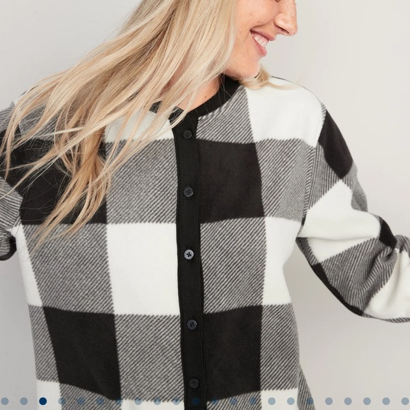 NWT OLD NAVY Fleece Henley Pajama Romper -- 3.5-inch inseamGray Bear Isle LARGE - Picture 3 of 7